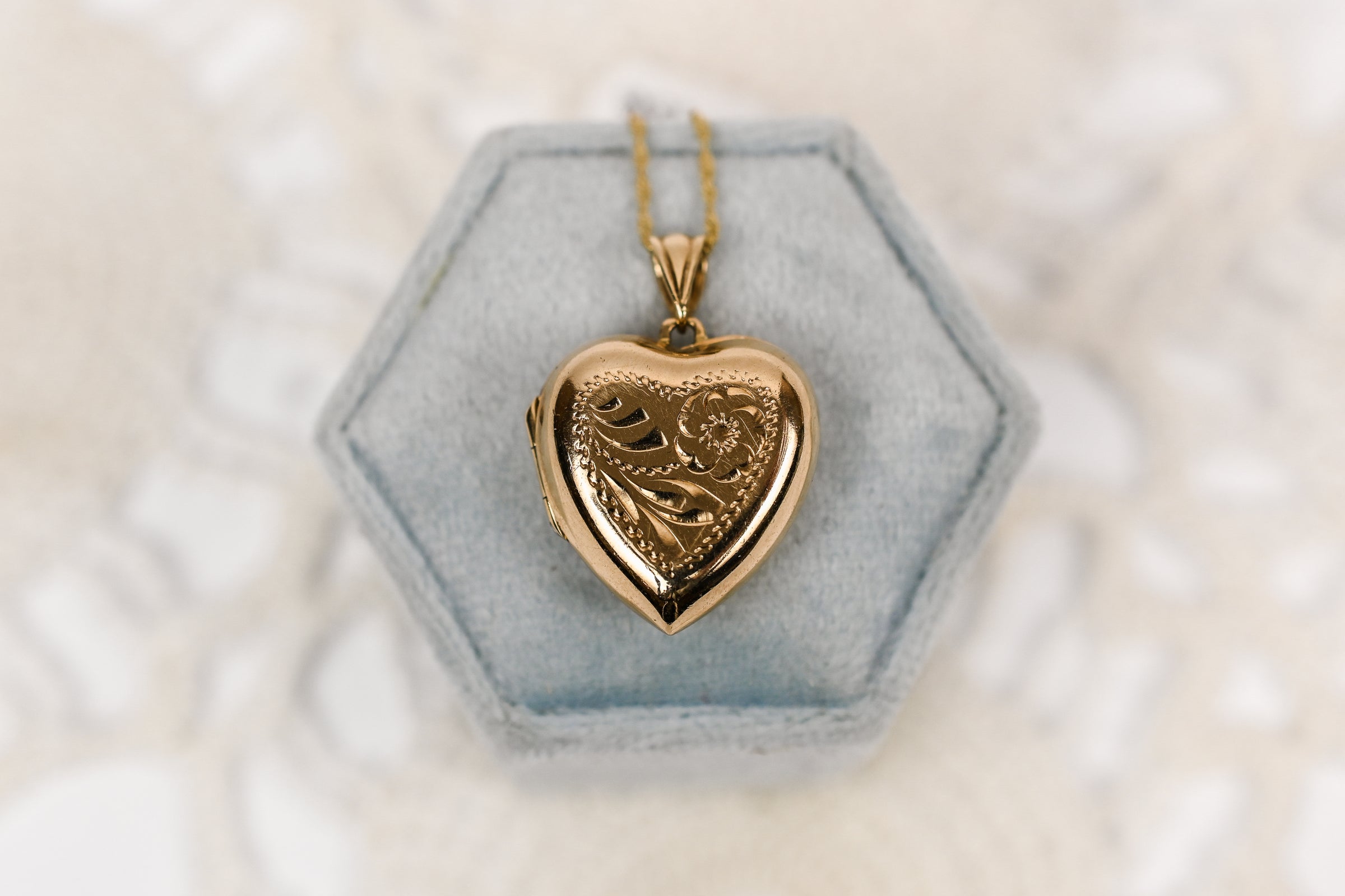 Vintage Heart Locket Solid Gold FLUX and STONE JEWELRY